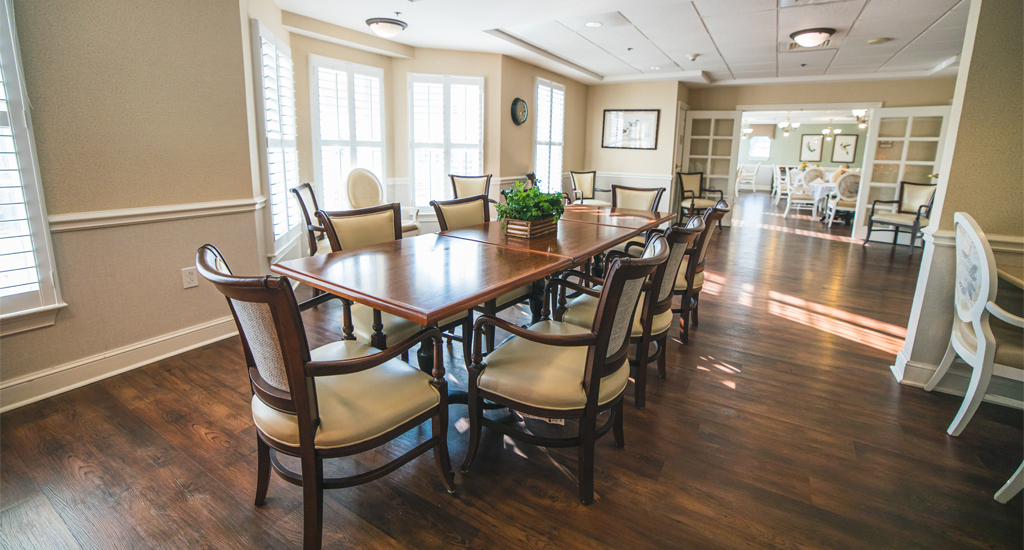 Marshs Edge St. Simons Island | Assisted Living Dining 31