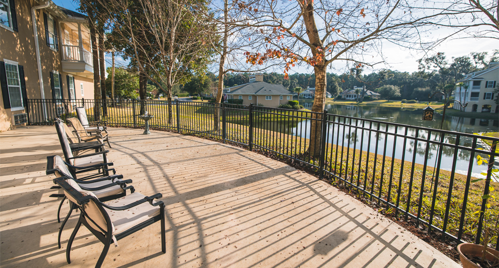 Marshs Edge St. Simons Island | Assisted Living Patio 11