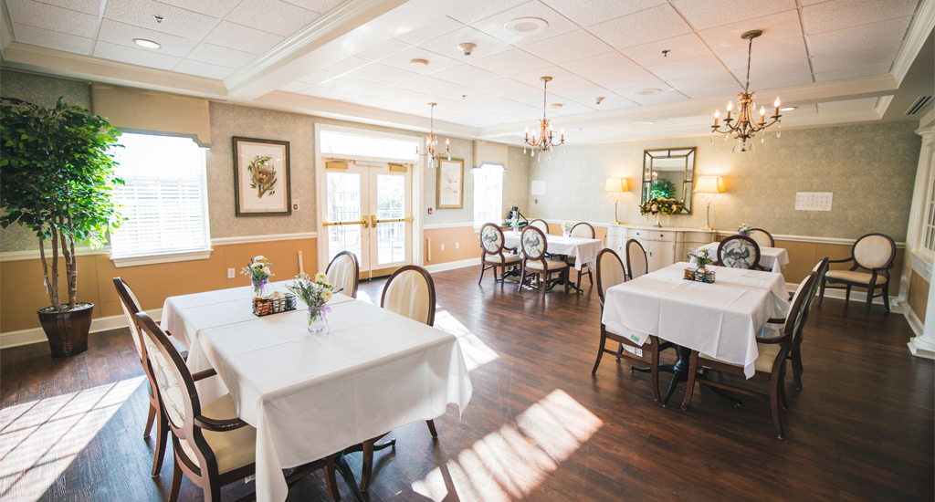 Marshs Edge St. Simons Island | Care Services Dining 3