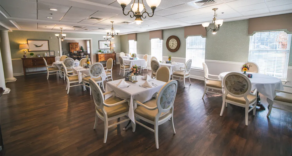 Marshs Edge St. Simons Island | Assisted Living Dining 28