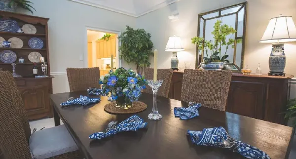 Marshs Edge St Simons Island | Cottage Home Dining 01